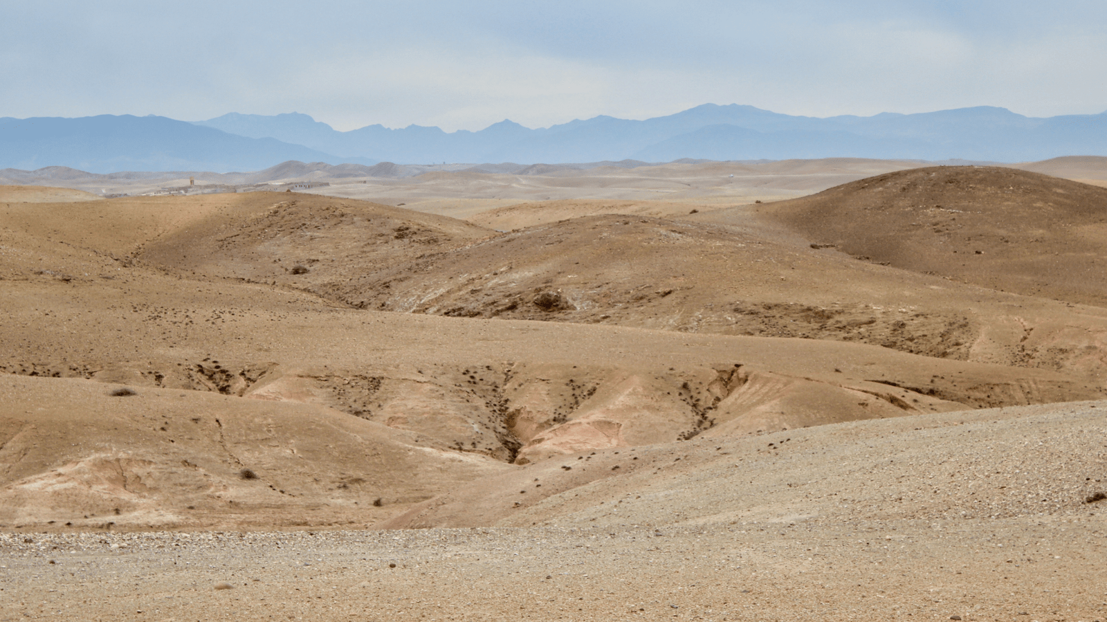 agafay desert panorama